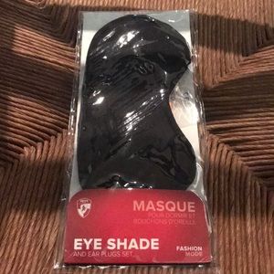 NWT  never use black eye shades😛😘